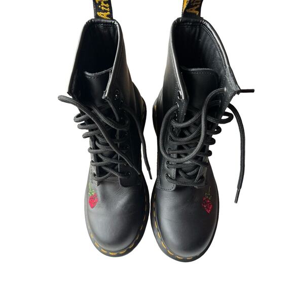 Dr. Doc Martens Women's Vonda Roses1914 Boot Black US Size 6/UK Size 4